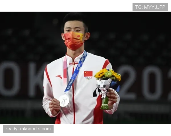 谌龙赛场上拼命，家里却连空调都舍不得开？这反差我服！